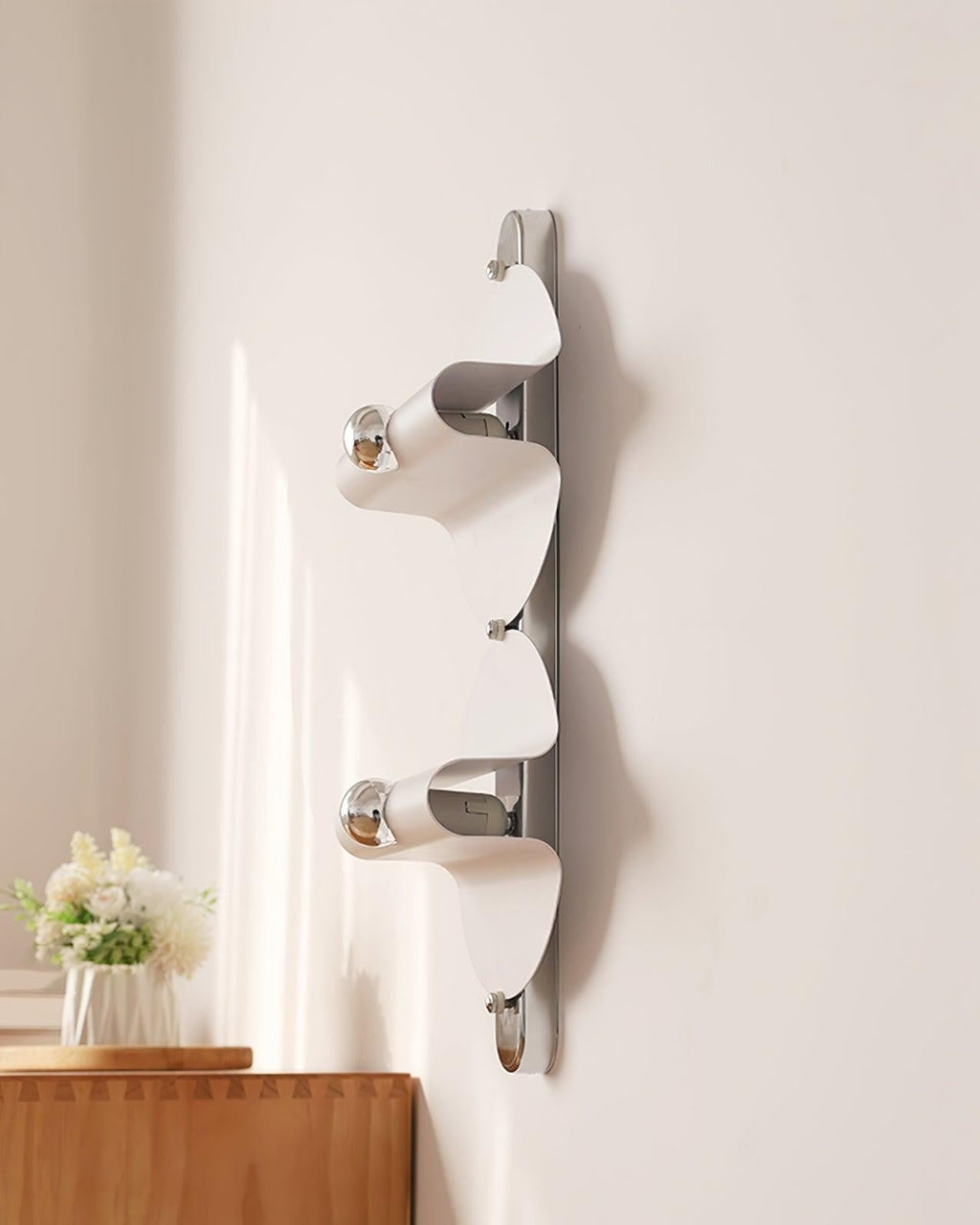 Astral Wall Lamp