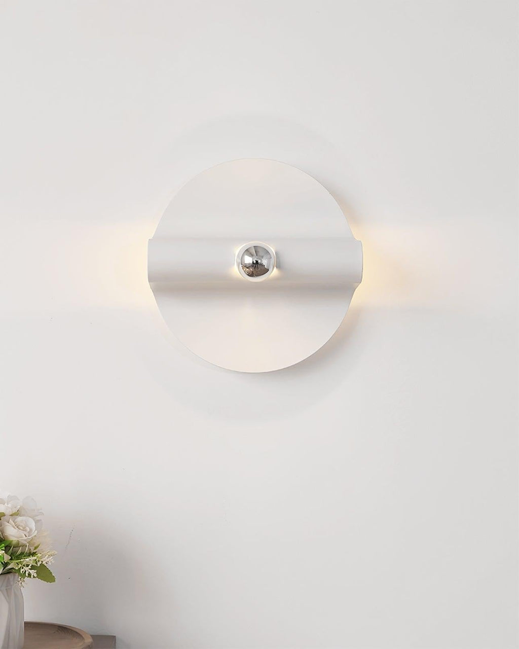 Astral Wall Lamp