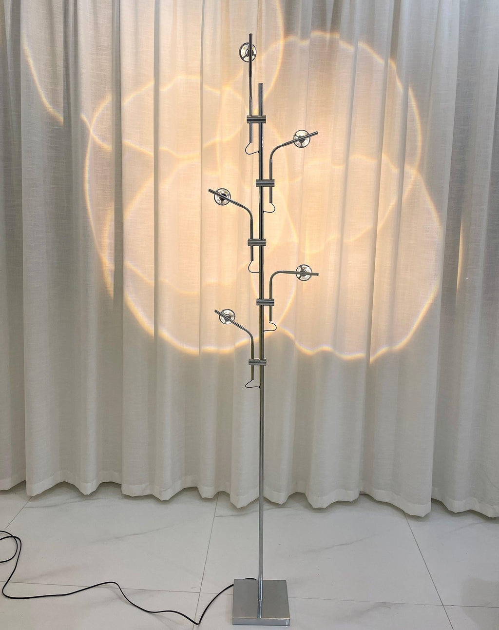 Sora LED Floor Lamp