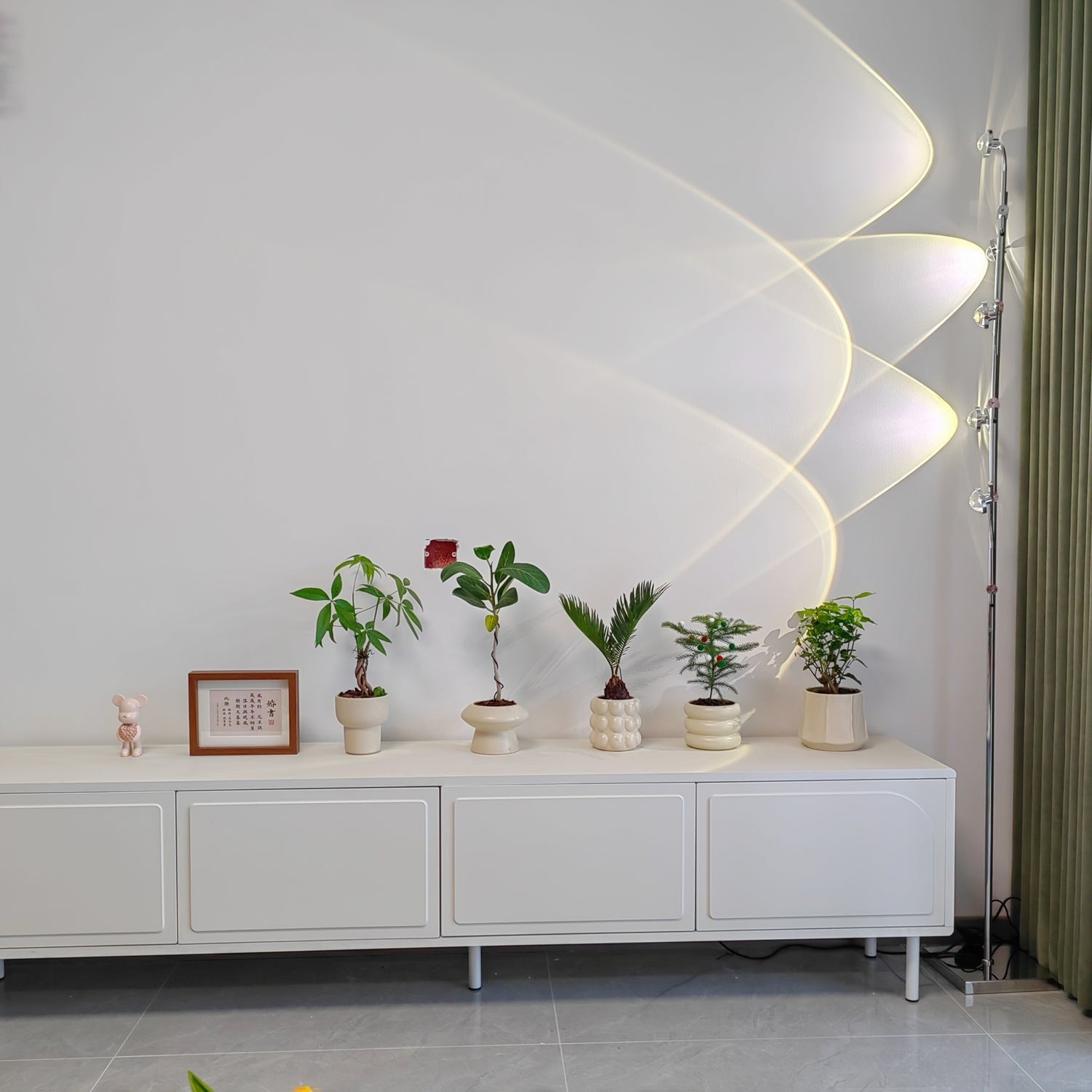 Sora LED Floor Lamp