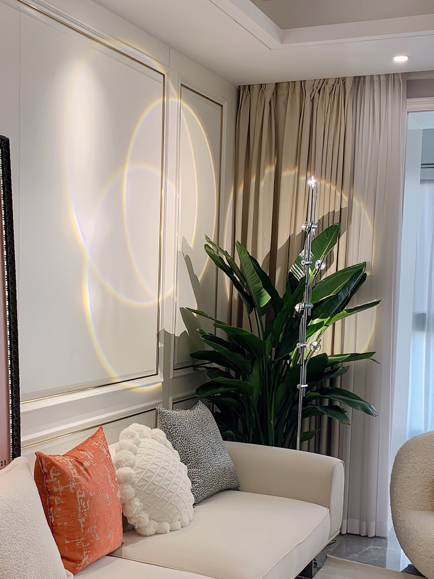Sora LED Floor Lamp