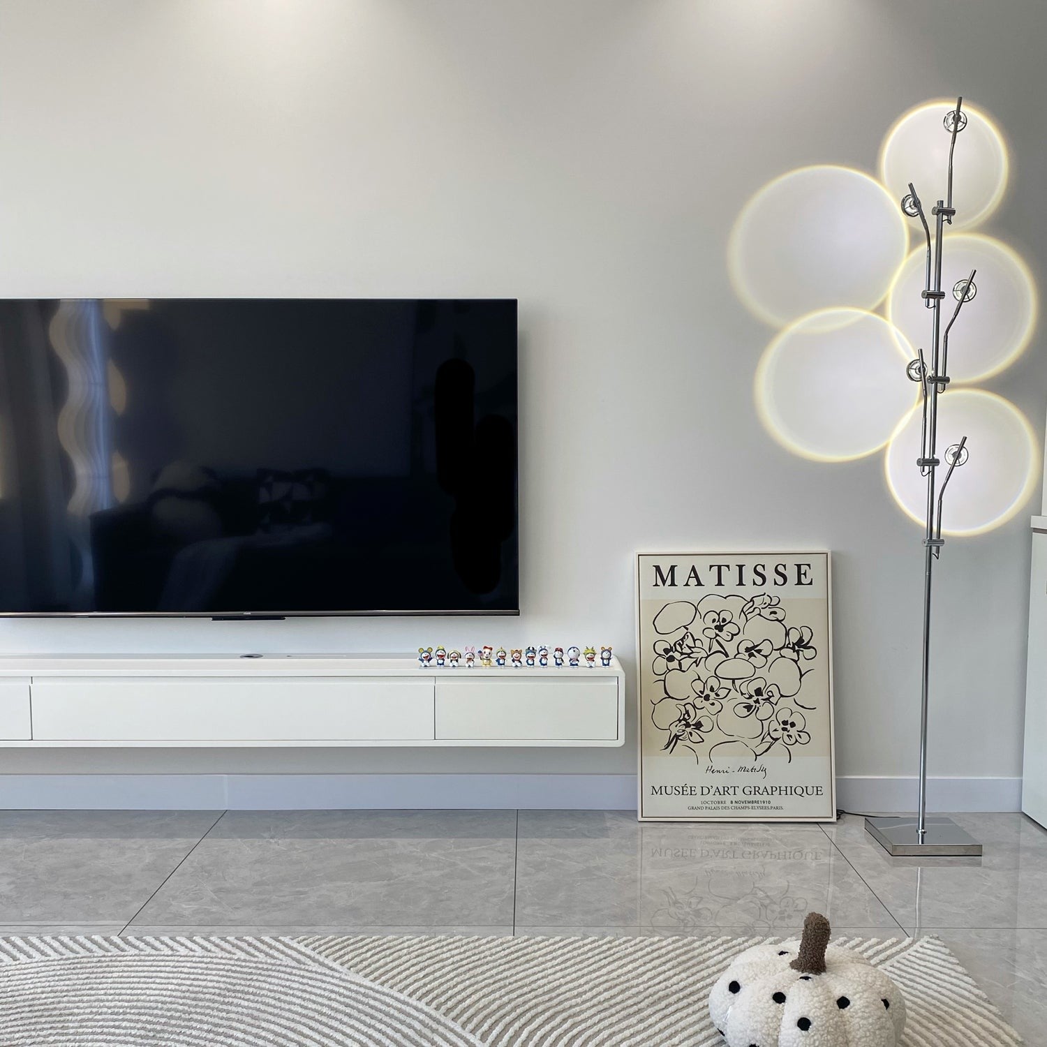 Sora LED Floor Lamp